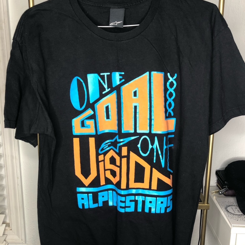 Alpine stars t shirt size L
